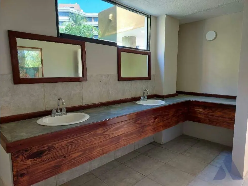 Vendo/alquilo apto Las Canoas353m2/3h+s+e/5b/3p/muelle/ Lecherías 4999 - 5