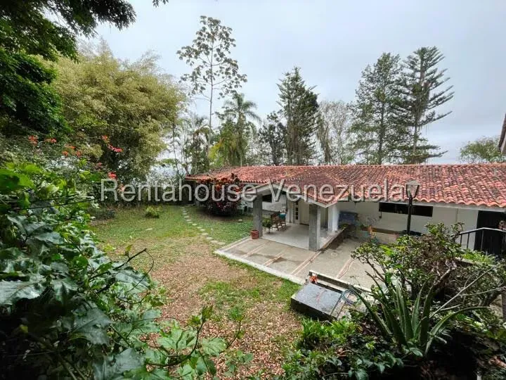 Casa (Duplex) en Venta en Los Guayabitos, Distrito Metropolitano - 13