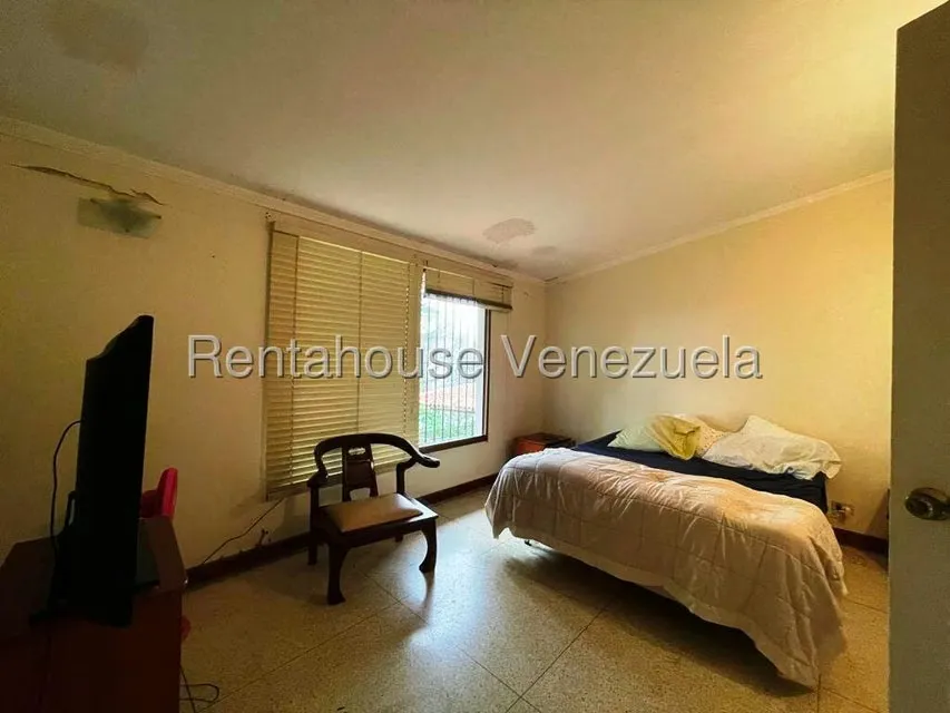 Casa (Duplex) en Venta en Los Guayabitos, Distrito Metropolitano - 41