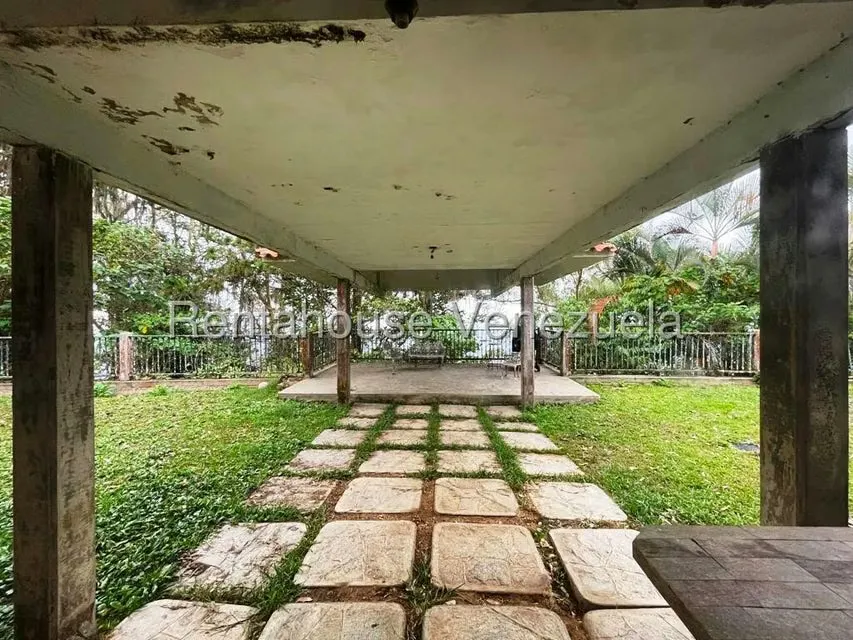 Casa (Duplex) en Venta en Los Guayabitos, Distrito Metropolitano - 66
