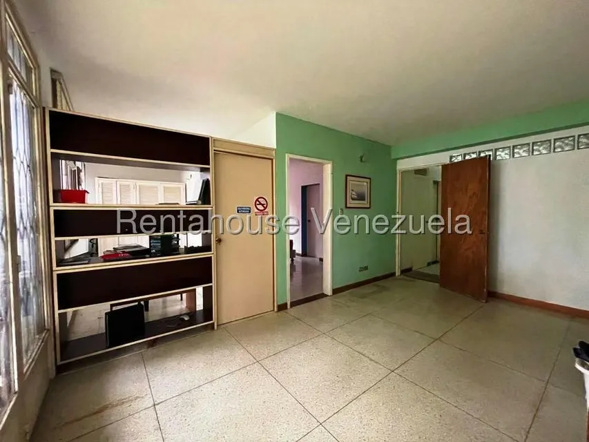 Casa (Duplex) en Venta en Los Guayabitos, Distrito Metropolitano - 68