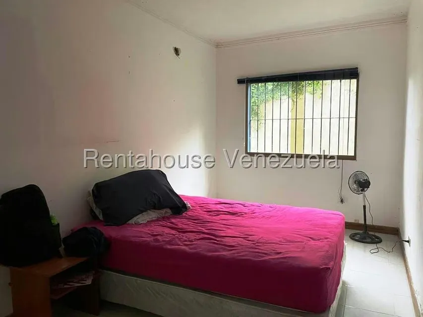Casa (Duplex) en Venta en Los Guayabitos, Distrito Metropolitano - 70