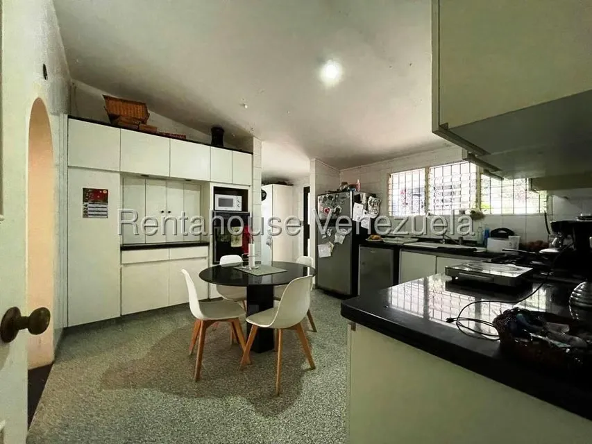 Casa (Duplex) en Venta en Los Guayabitos, Distrito Metropolitano - 8