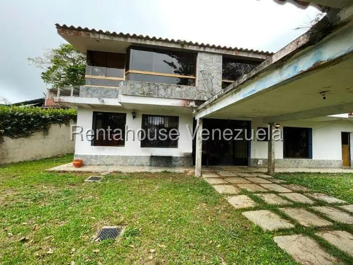 Casa (Duplex) en Venta en Los Guayabitos, Distrito Metropolitano - 94