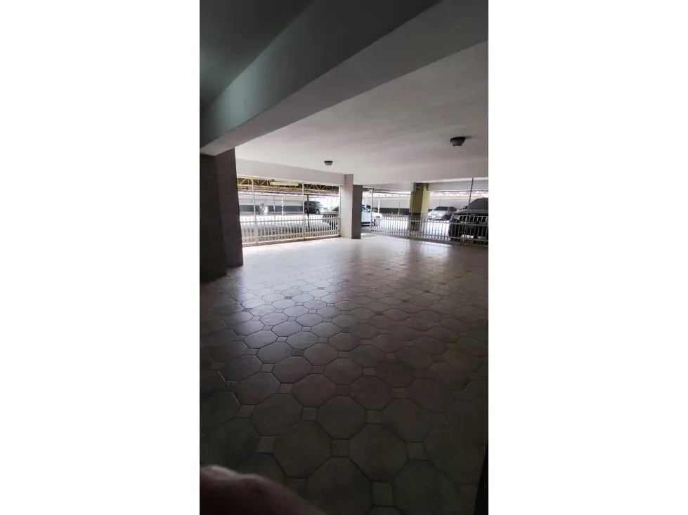 Apartamento en venta 86m², La Urbina - 18