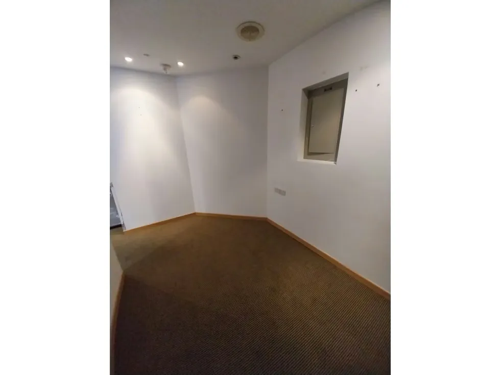 Oficina en Venta en Chuao - 11