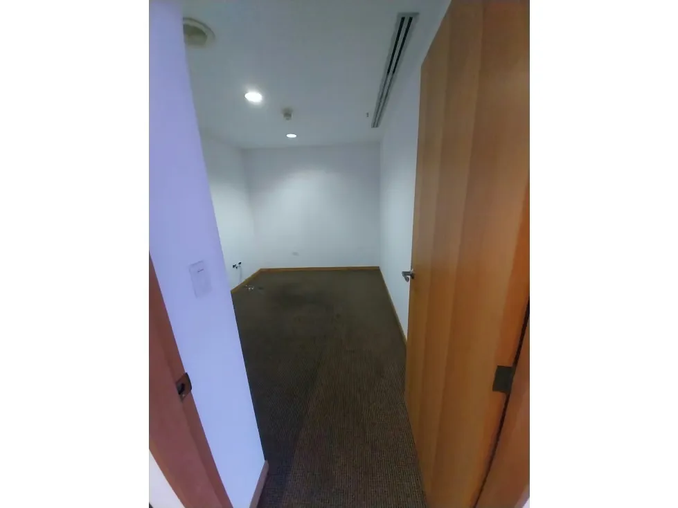 Oficina en Venta en Chuao - 8