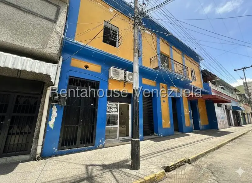 Casa (Multipes Niveles) en Venta en Centro, Aragua