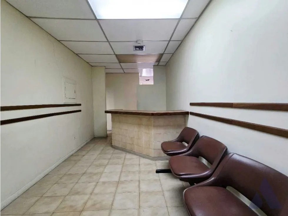 Se vende consultorio médico 53m2 San Bernardino 5261 - 6