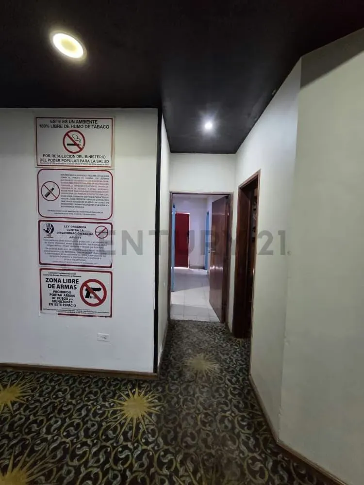 Local comercial de alto impacto en Porlamar de 1.472 m² - 15