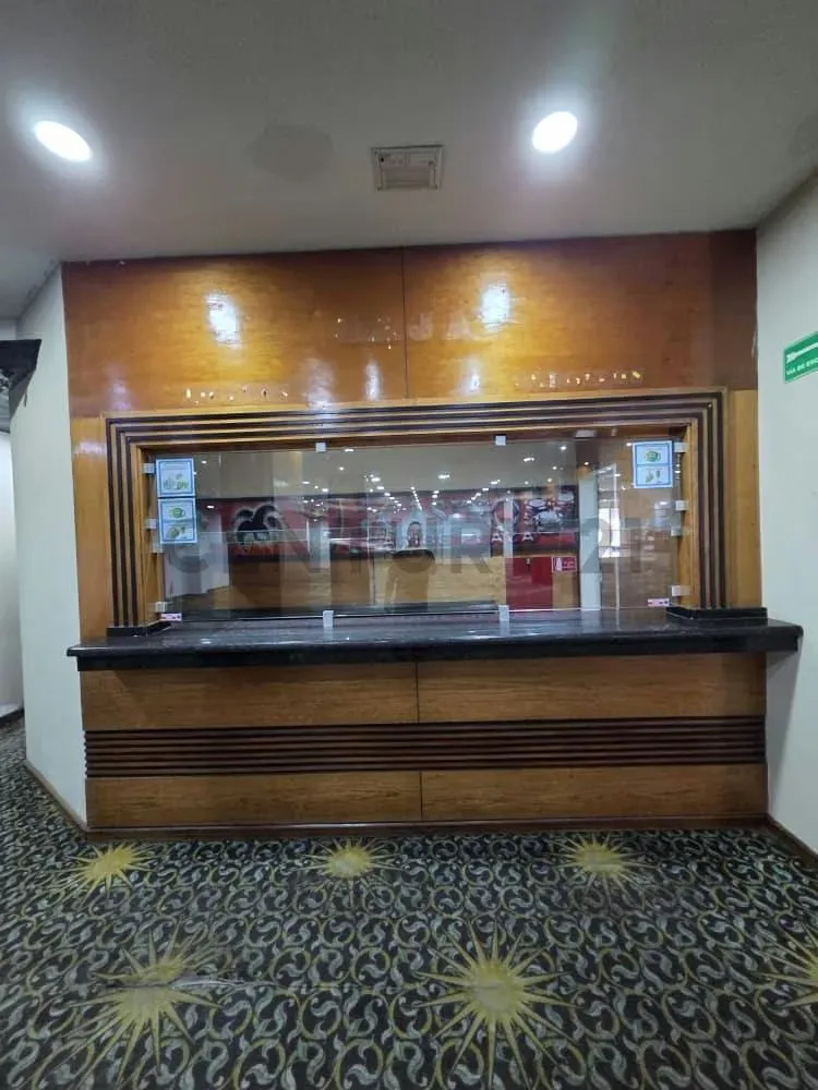 Local comercial de alto impacto en Porlamar de 1.472 m² - 16