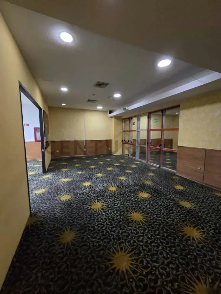 Local comercial de alto impacto en Porlamar de 1.472 m² - 9