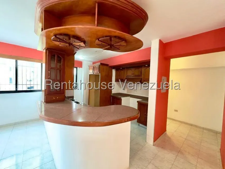 Apartamento (1 Nivel) en Alquiler en El Parque, Lara - 12
