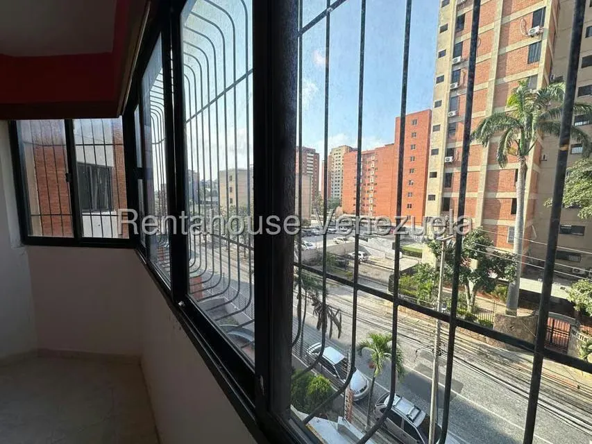 Apartamento (1 Nivel) en Alquiler en El Parque, Lara - 20