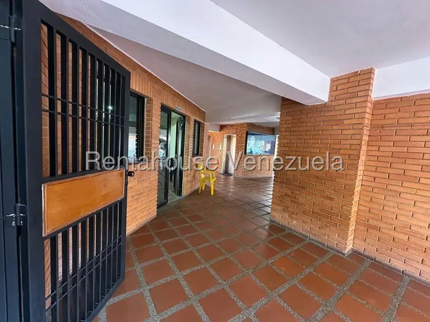 Apartamento (1 Nivel) en Alquiler en El Parque, Lara - 4