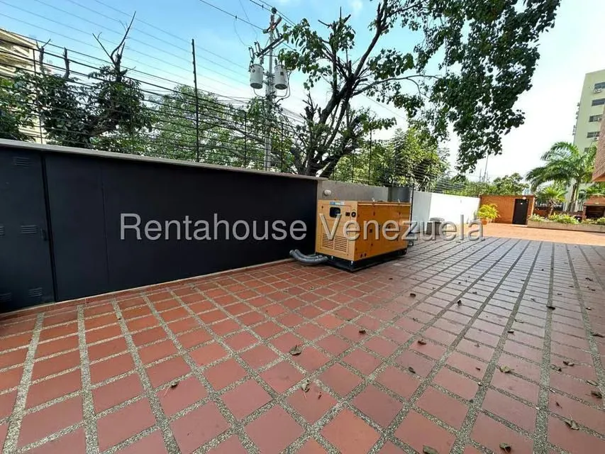 Apartamento (1 Nivel) en Alquiler en El Parque, Lara - 43