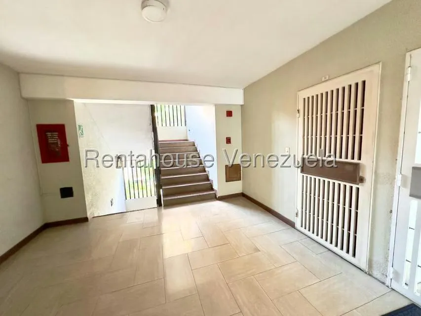 Apartamento (1 Nivel) en Alquiler en El Parque, Lara - 6