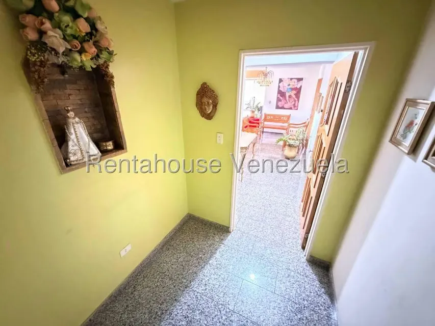 Apartamento (1 Nivel) en Venta en Urbanizacion El Centro, Aragua - 2