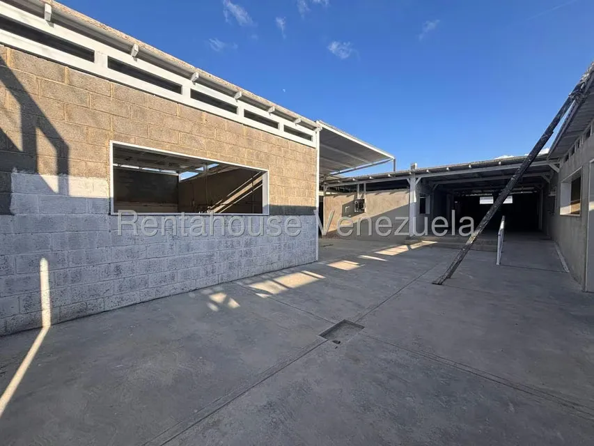 Terreno (Comercial) en Venta en Zona Este, Lara - 6