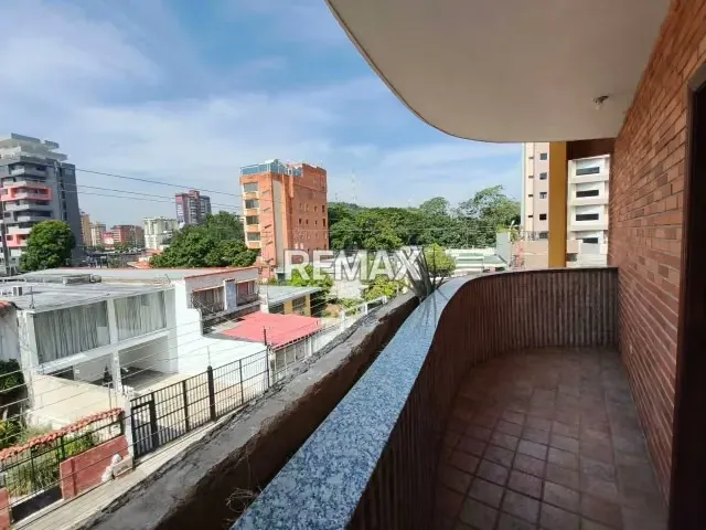 EN ALQUILER EXCLUSIVO APARTAMENTO EN URBANIZACION LA SOLEDAD - 13
