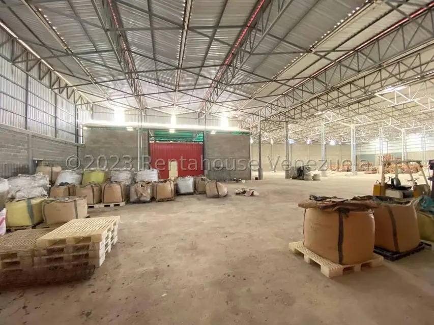 Local Comercial en Venta en Zona Industrial 2, Lara - 37