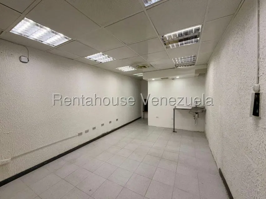Local Comercial en Venta en Prados del Este, Distrito Metropolitano - 3