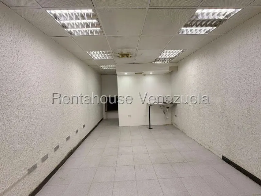 Local Comercial en Venta en Prados del Este, Distrito Metropolitano - 4