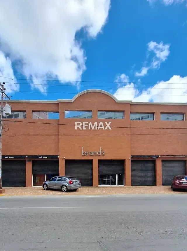 EN VENTA EDIFICIO COMERCIAL EN JUAN GRIEGO