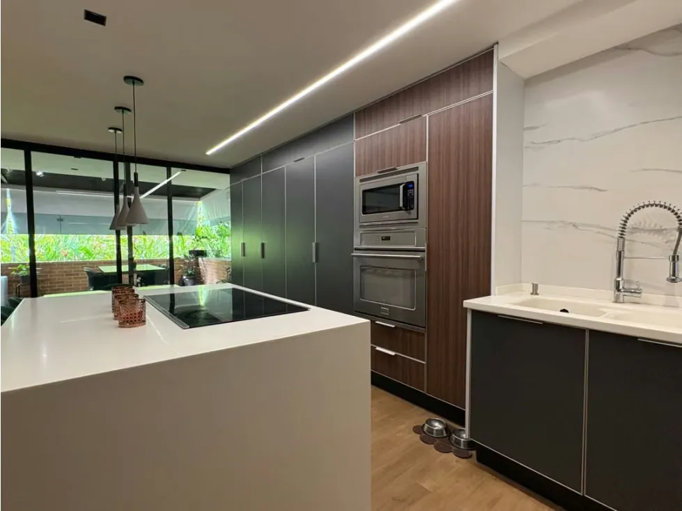 Vendo PB 202m2 Urb. Loma Linda 9830 - 6
