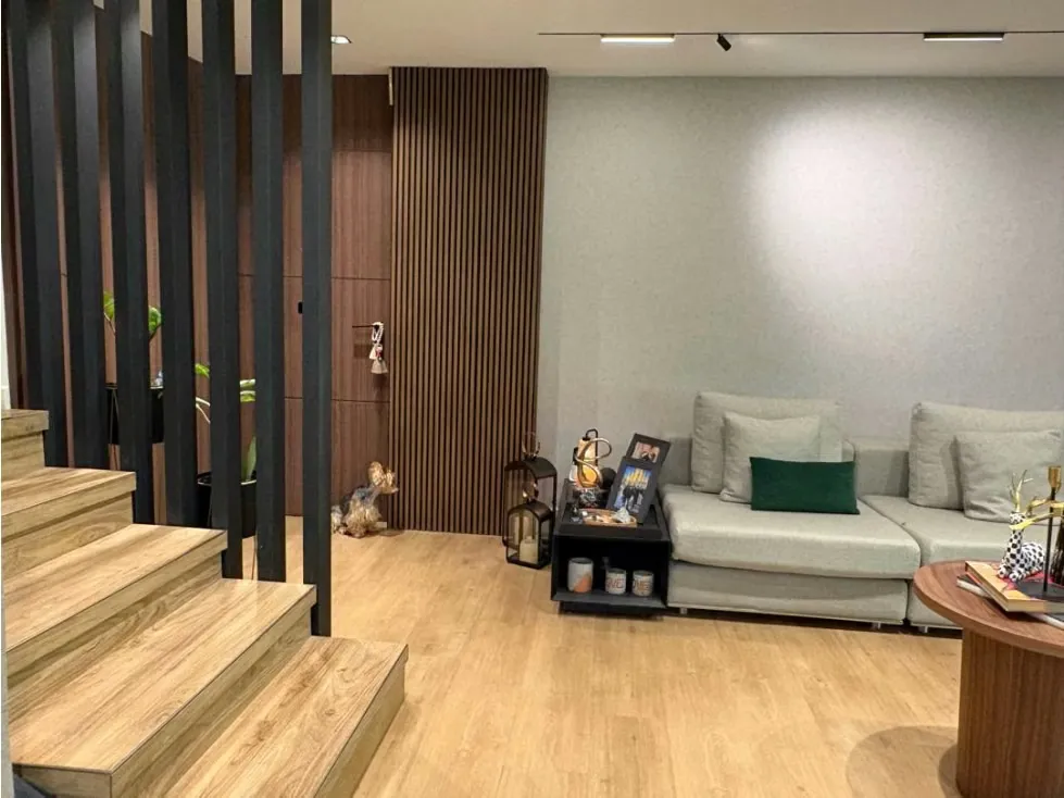 Vendo PB 202m2 Urb. Loma Linda 9830 - 9
