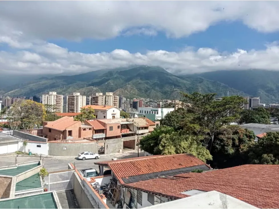 Apartamento en Alquiler Tipo PH Colinas de Bello Monte 4H/4B/2PE/1M - 23