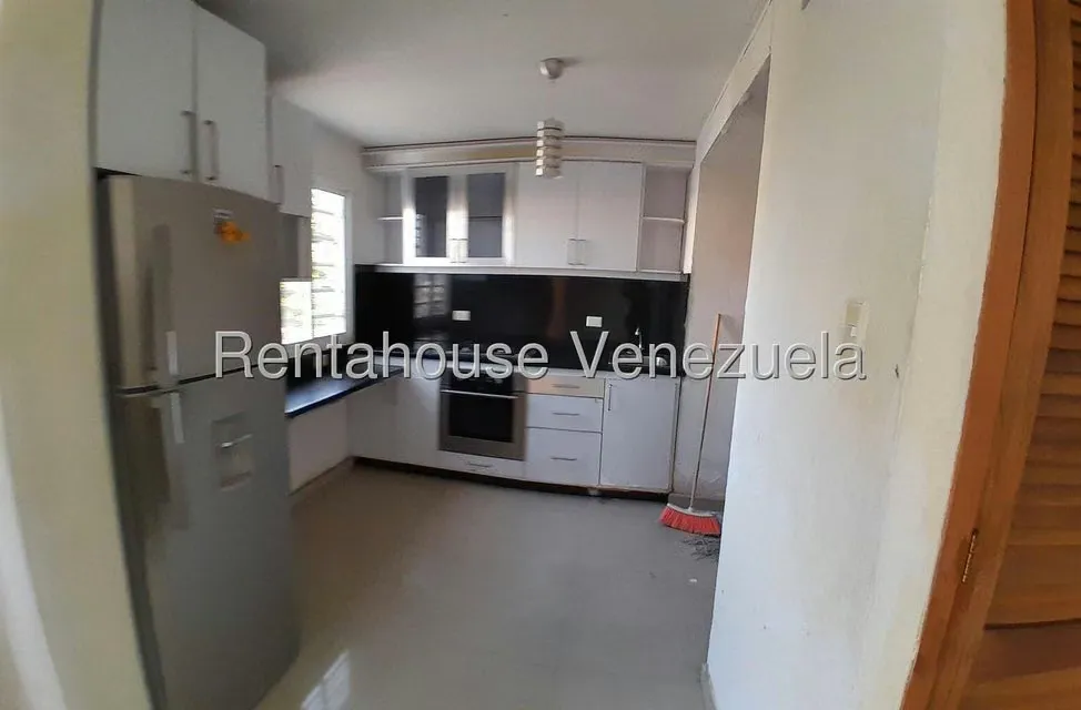 Apartamento (1 Nivel) en Alquiler en La Limpia, Zulia - 2
