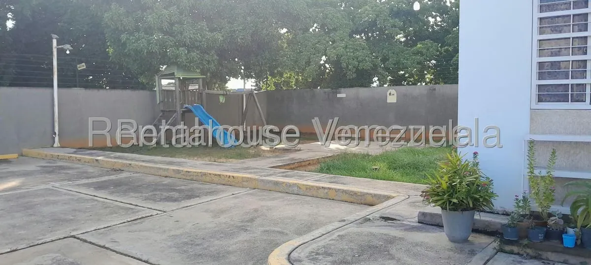 Apartamento (1 Nivel) en Alquiler en La Limpia, Zulia - 4