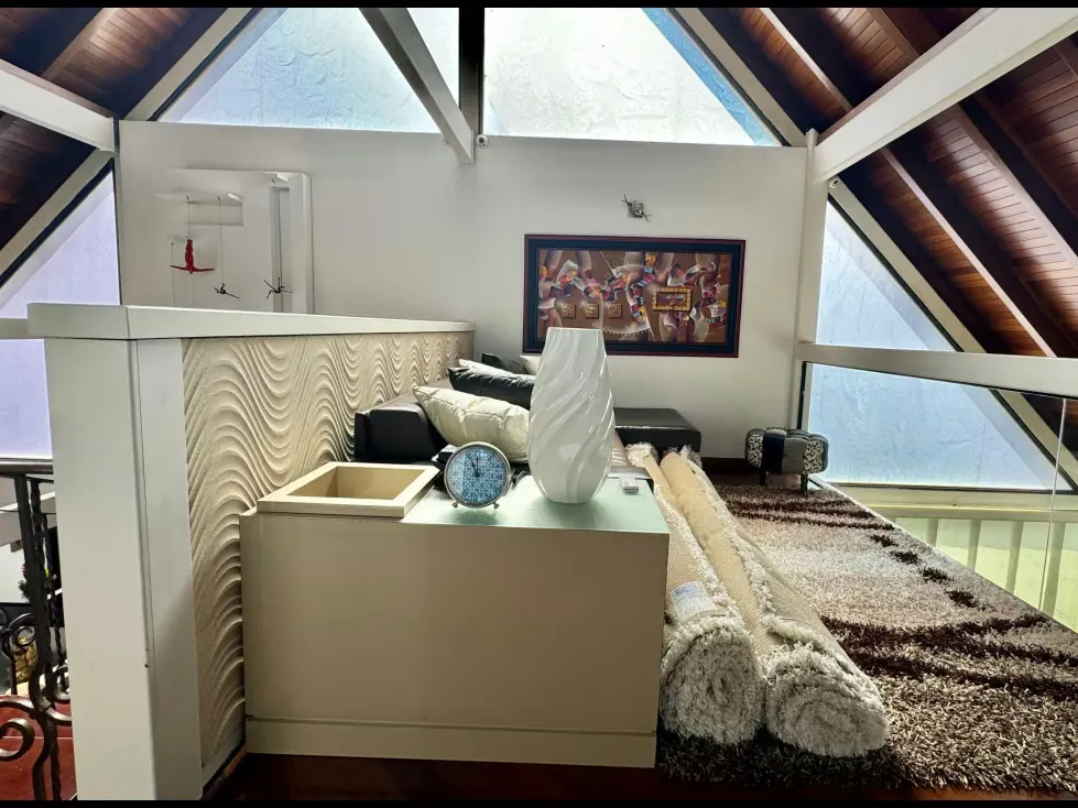 Se vende casa 1100m² 5h/ 7b/ 10e Las Marías - 11