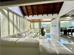 Vista 12
