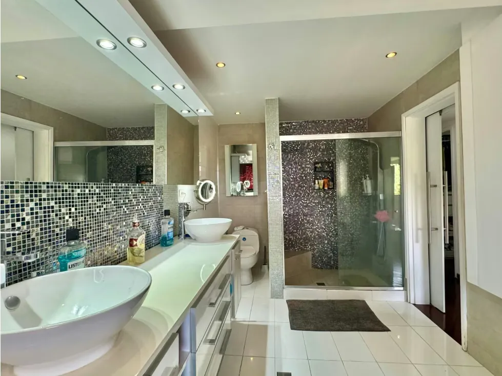 Se vende casa 1100m² 5h/ 7b/ 10e Las Marías - 21