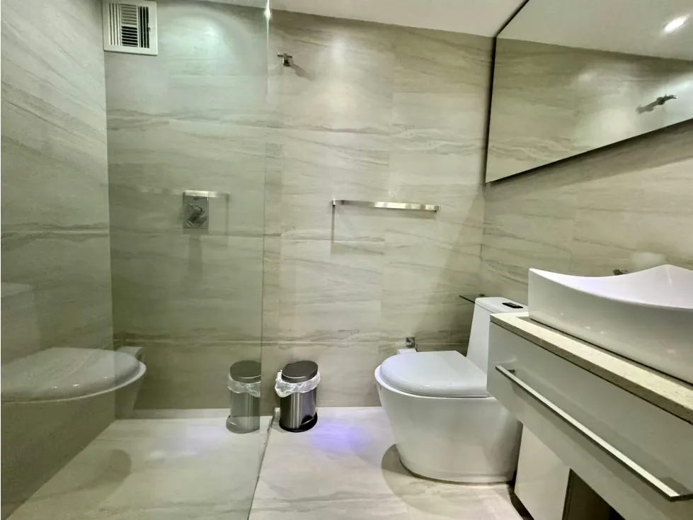 Se vende casa 1100m² 5h/ 7b/ 10e Las Marías - 23