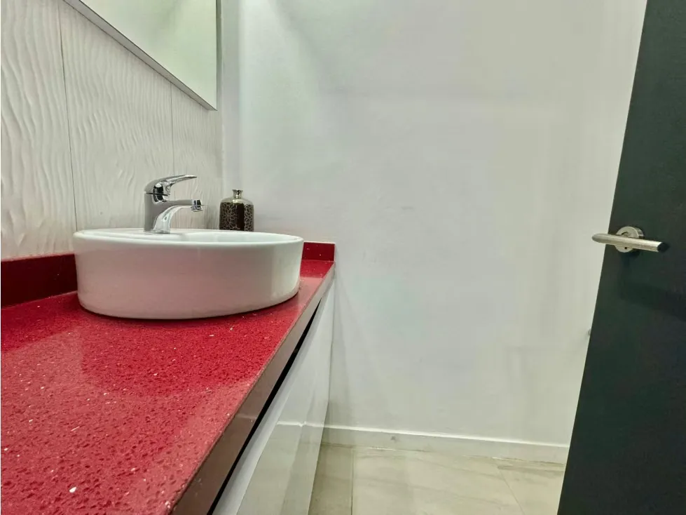 Se vende casa 1100m² 5h/ 7b/ 10e Las Marías - 28