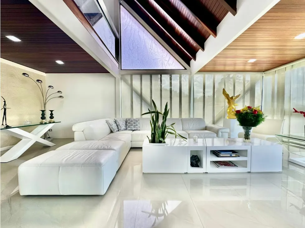 Se vende casa 1100m² 5h/ 7b/ 10e Las Marías - 9