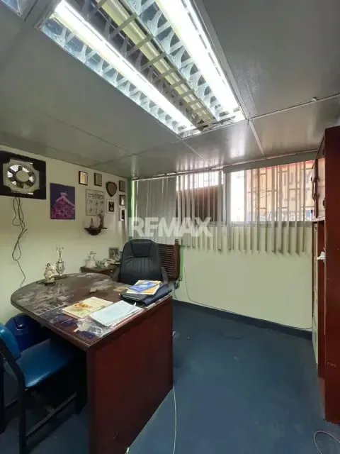 OFICINAS EN VENTA CON GRAN POTENCIAL PARA ACADEMIAS DE CAPACITACION PEDAGOGICAS,CON SALA DE CONFERENCIA O PONENCIA . ACARIGUA ESTADO PORTUGUESA. - 5