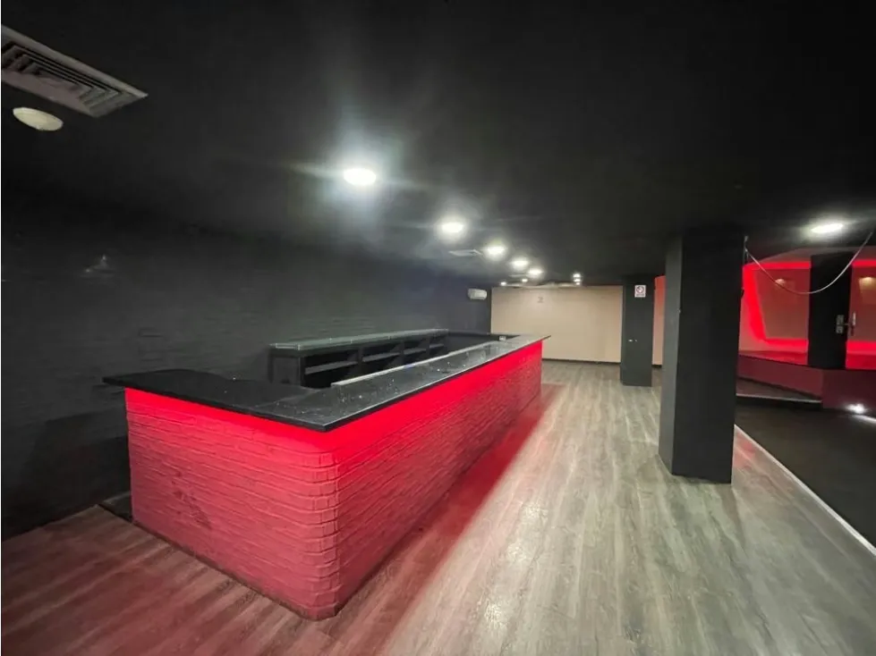 Vendo local 820m2 Altamira 8020