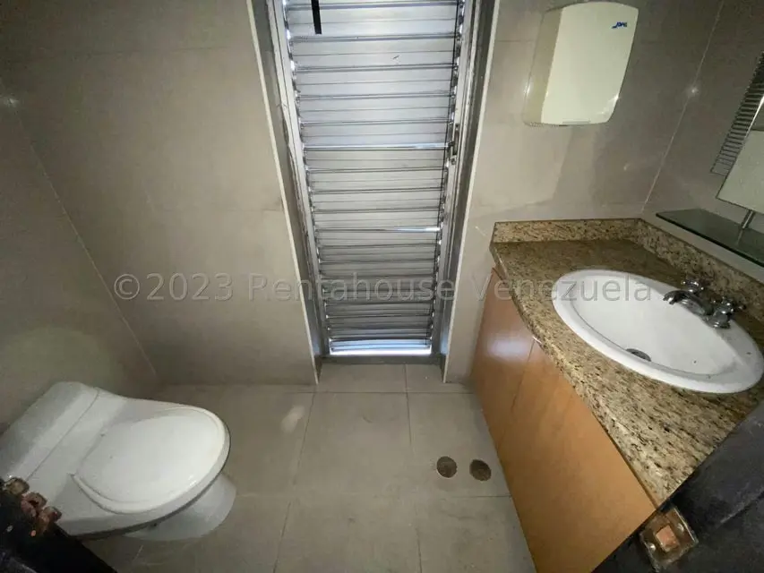 Oficina en Venta en Colinas de Bello Monte, Distrito Metropolitano - 11