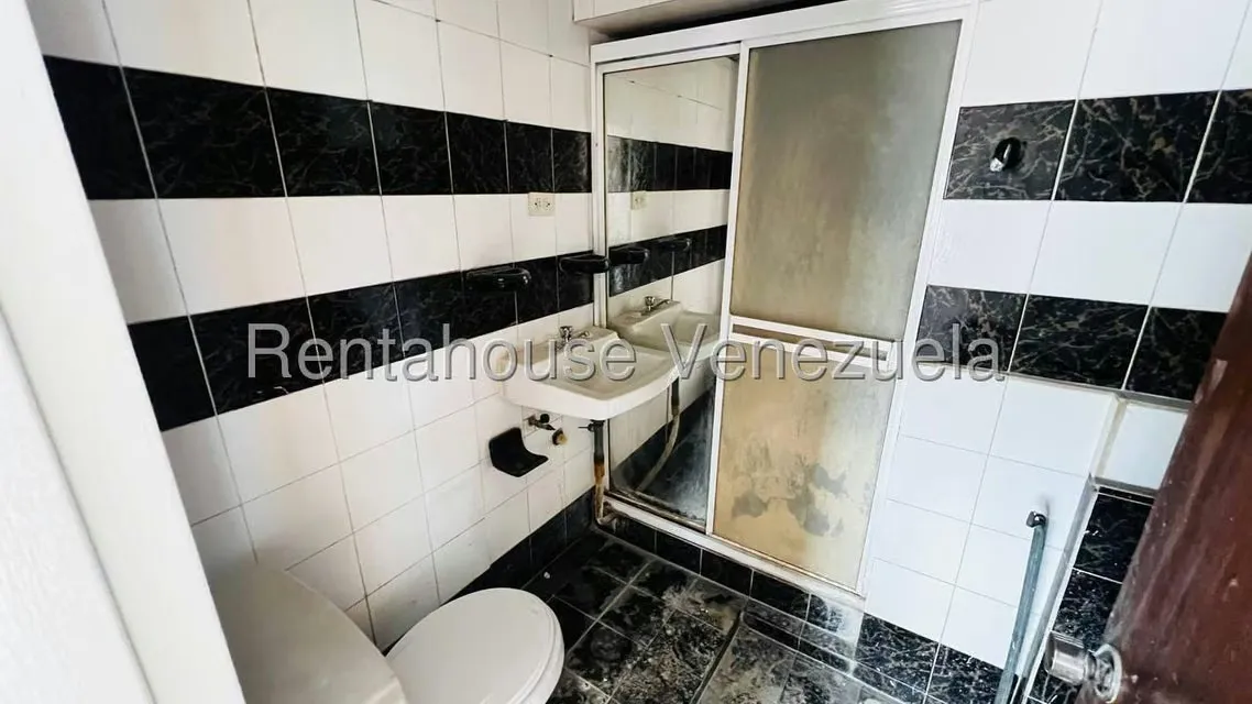 Apartamento (1 Nivel) en Venta en Centro, Aragua - 16
