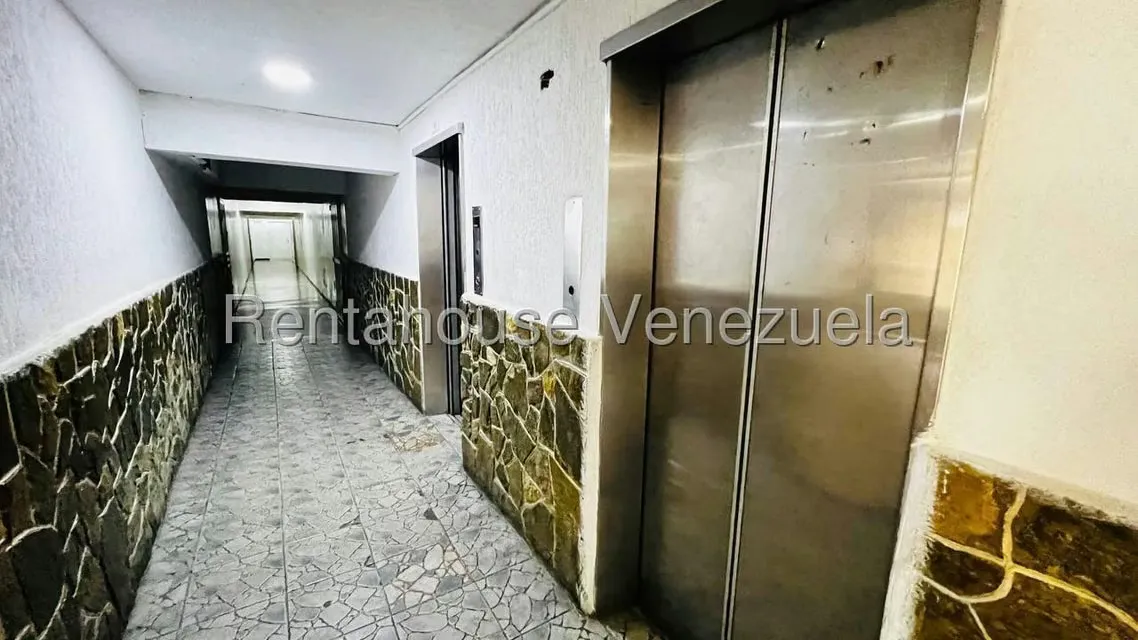 Apartamento (1 Nivel) en Venta en Centro, Aragua - 21