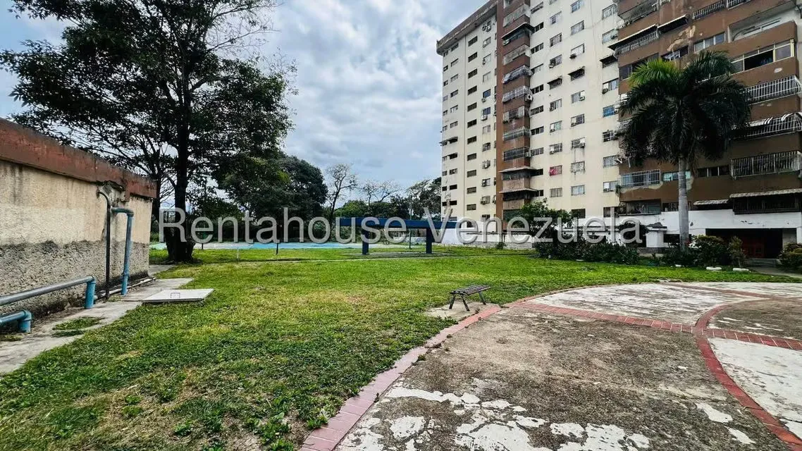 Apartamento (1 Nivel) en Venta en Centro, Aragua - 25