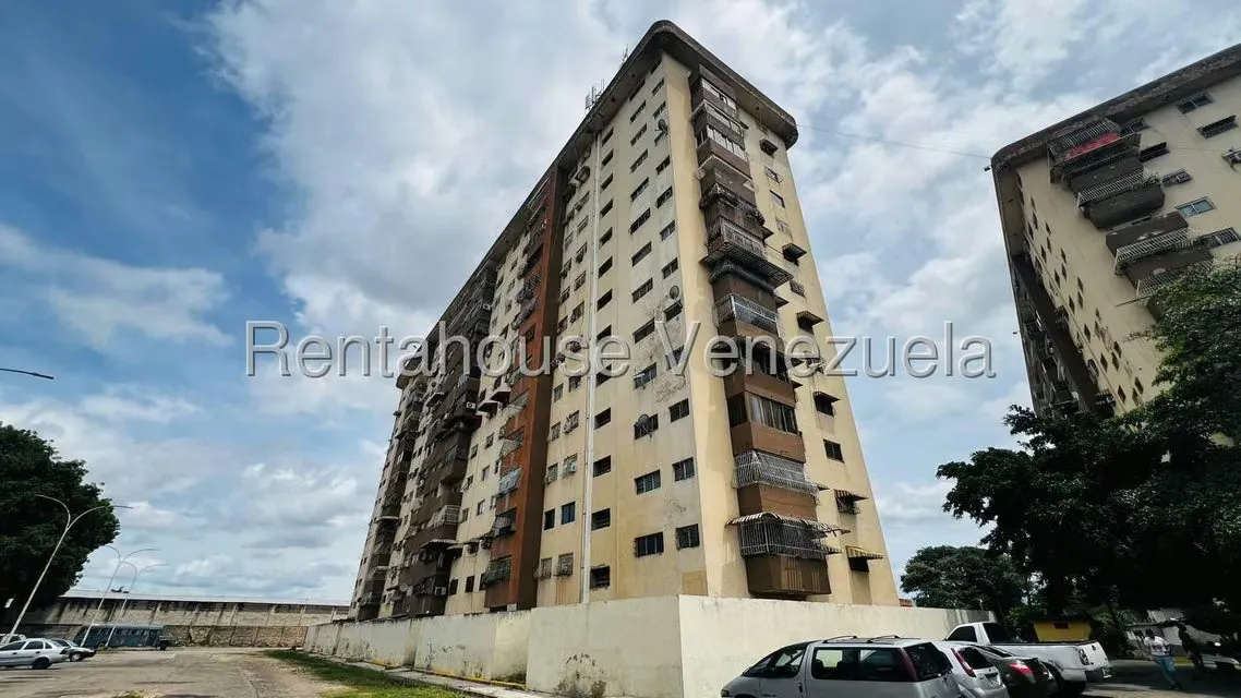 Apartamento (1 Nivel) en Venta en Centro, Aragua - 28