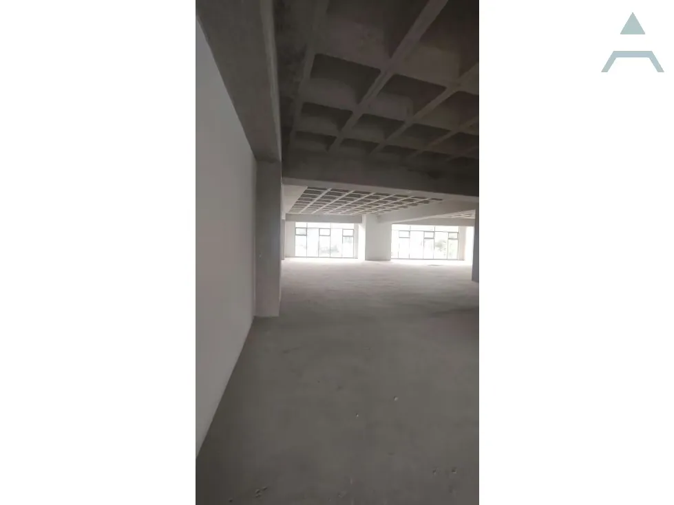 Se alquila Oficina 315m² Las Mercedes - 6