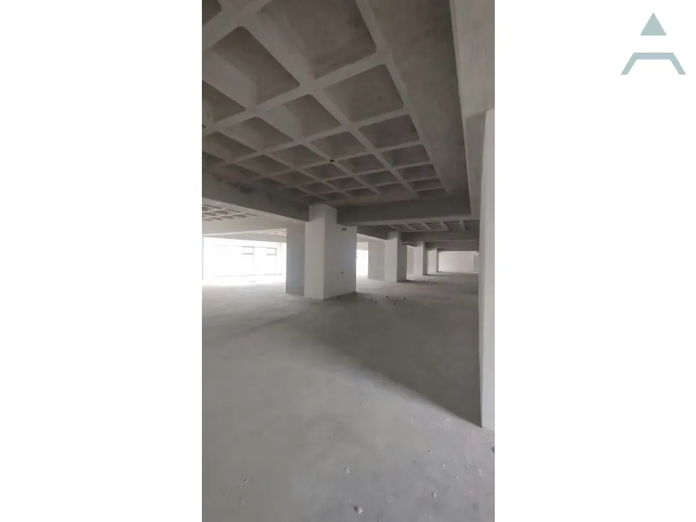 Se alquila Oficina 315m² Las Mercedes - 8