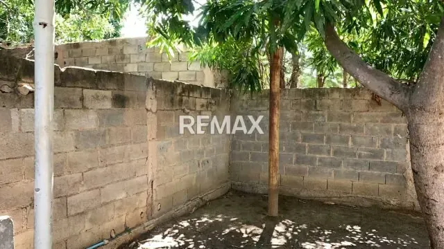 Casa en obra gris con amplio terreno en venta - Municipio Garcia, San Antonio Sur. - 13