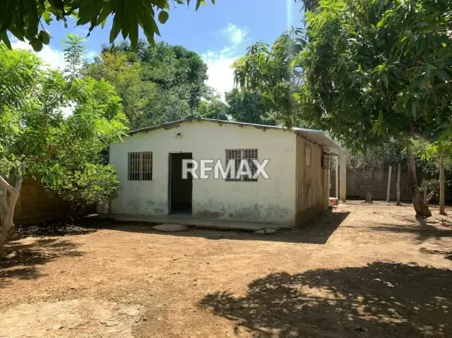 Casa en obra gris con amplio terreno en venta - Municipio Garcia, San Antonio Sur. - 16